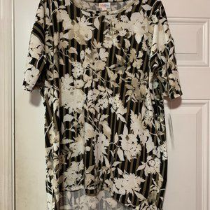 LulaRoe Irma Shirt- Small